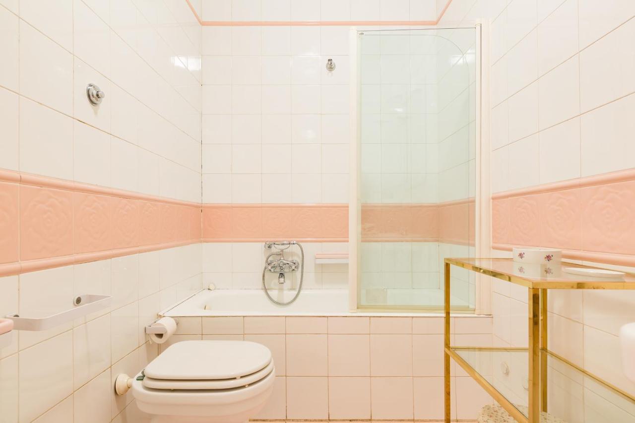 Emma Flat Apartment